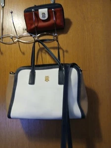 Tommy Hilfiger White Blue Grey Leather Satchel Crossbody bag & Wallet (2 items) - Picture 1 of 10