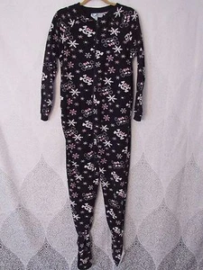 Kat Nap Skull & Crossbones Snow Footed Pajamas Pink Black White One Piece Size L - Picture 1 of 6