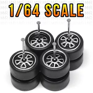 Scala 1/64 5 RAZZE FUCHS Porsche piloti reali cerchi pneumatici per Hot - Foto 1 di 4