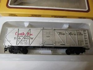 HO - Life-Like 8577 - W/B Sliding Door Boxcar, Cookie Box Rio Grande D&RGW   NIB - Picture 1 of 2