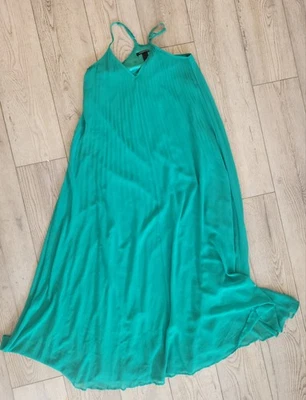 Vestido maxi longo Victoria's Secret tamanho XS acordeão plissado tiras verde - Imagem 1 de 4