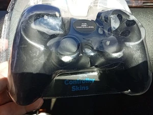 Silikon Cover Skin Schutzhülle Ps4 + PS5 / Playstation 5 Controller Posten - Bild 1 von 2