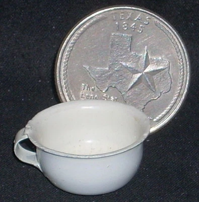 MINART MINIATURES Dollhouse Miniature White Chamber Pot / Bed Pan 1:12 #TP1147 For Bedroom