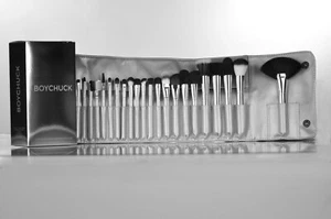 Micheal Boychuck Modern Signature Professional Makeup Brush Set - Pack of 24 - Picture 1 of 7