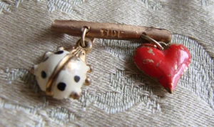 Vintage White Lady Bug Red Heart Bar Pin 1" Metal 40s 50s Charm - Picture 1 of 4