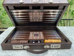 Backgammon Set Vintage Crocodile Leather Game Board 18" - with Lock System - Picture 1 of 9