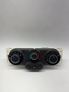 2006 - 2007 Saturn Vue Heater A/c Control - Picture 1 of 4