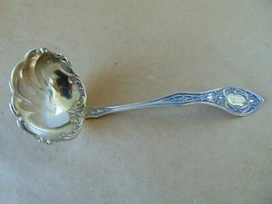 PRETTY VINTAGE AMERICAN STERLING SILVER LADLE - Picture 1 of 10