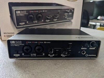 Scheda audio USB Steinberg UR 242 - Immagine 1 di 3