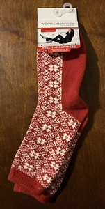 Warm Essentials by Cudd Duds Womans All Over Snowflake Diamonds Crew Socks - Picture 1 of 4