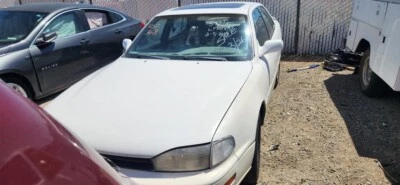 Used Speedometer Gauge fits: 1994 Toyota Camry MPH cluster 4 cylinder DX w/ABS G - Image 1 of 4