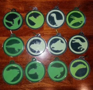 13 handgefertigte Dinosaurier Papier Anhänger Geburtstag Partys Gastgeschenke Kleeblätter  - Bild 1 von 3