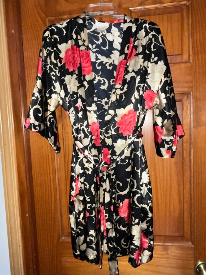 Vestido de vestir vintage Sears interior más sedoso con cinturón talla pequeña negro floral Foto 1 de 1
