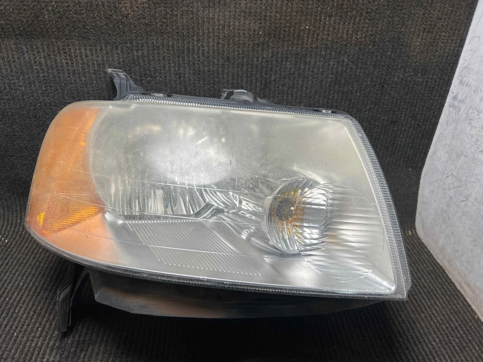 Fits 2005-2007 Ford Freestyle Right Headlight OEM:6F9Z13008A Foto 1 de 4