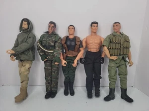 Lotto misto di 5 vintage. G.I Joe, Soldato Esercito Militare 12" Figure Power Team Hasbro  - Foto 1 di 24