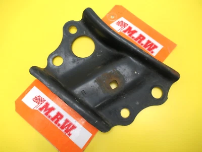 SWAY BAR FRAME BRACKET MOUNT BUSHING PASSENGER SIDE RH R SCION XB TC RAV4 PRIUS - Image 1 of 4