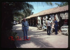 Diapositive 35 mm Puerto Vallarta Mexique scène rue plage marché extérieur 1984 - Photo 1/1