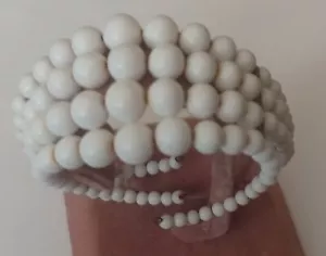 Vintage Milk Glass Bead Graduated Wire Cuff Bracelet - Picture 1 of 5