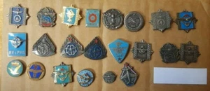*** YUGOSLAVIA *** RARE SET AIR FORCE AIR DEFENSE ACADEMY TITO JNA PIN BADGE LOT - Picture 1 of 7