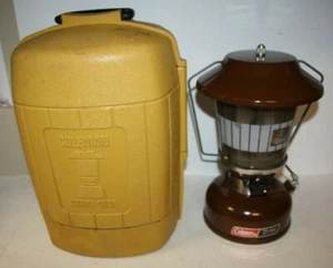 Vintage COLEMAN 275 Dual Mantle BROWN LANTERN 3/1978 w/Yellow Clamshell Case + - Picture 1 of 9