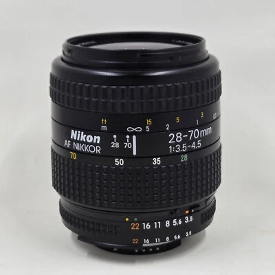 Lente Nikon AF Nikkor 28-70 mm f/3,5-4,5 Foto 1 de 4