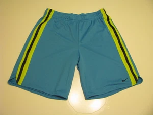 NWT.AUTHENTIC Girls NIKE Training Gym Running Shorts XL - Picture 1 of 12