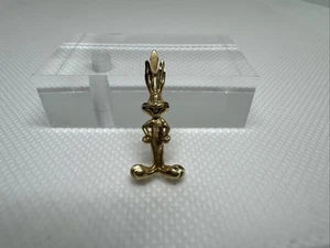 Michael Anthony Warner Bros 14K Yellow Gold Bugs Bunny Pendant - 1.79 - Picture 1 of 10