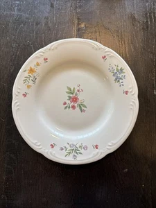 Pflatzgraff Meadow Lane 8-inch Salad Plate - Picture 1 of 3