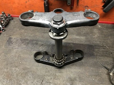 Honda CBR 600 F3 CBR600 F3 95 96 97 98 OEM Triple Tree Steering Stem Upper Clamp - Image 1 of 3