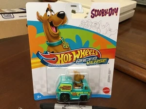 Hot Wheels Racer Verse Scooby-Doo The Mystery Machine - Picture 1 of 2
