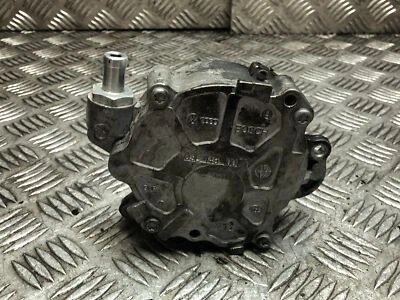 AUDI A5 S LINE 2012-2015 2.0 TDI VACUUM PUMP - 03L145100F - CGL CGLC - Image 1 of 2
