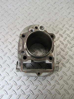 1995 95 YAMAHA XV535 XV 535 VIRAGO FRONT ENGINE CYLINDER JUG - Image 1 of 4