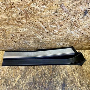 Mercedes-Benz W140 Rear Left Door Sill Molding Trim 1406800135 - Picture 1 of 10