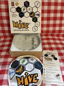 HIVE Fliesenspiel Ein Spiel brummt mit Möglichkeiten - 2 Spieler Alter 8 + Reisetasche - Bild 1 von 17