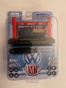 M2 Machines 1:64 Model Kit Release 21 1961 VW Double Cab Truck USA Model - Picture 1 of 5
