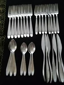 ONEIDA ERBSTÜCK SESTINA 30 TEILE Modernist Satin Edelstahl Gabeln Löffel Messer - Bild 1 von 9