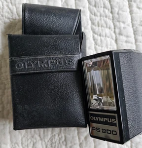 Flash electrónico Olympus PS 200 para cámaras fotográficas con estuche (no probado) tal cual - Imagen 1 de 5