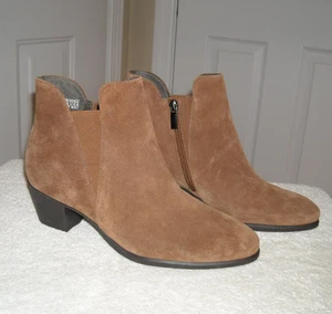 Munro Stiefel, Größe 8,5 W Wildleder-Obermaterial, Synthetiksohle, hellbraun, mit Etikett - Bild 1 von 11