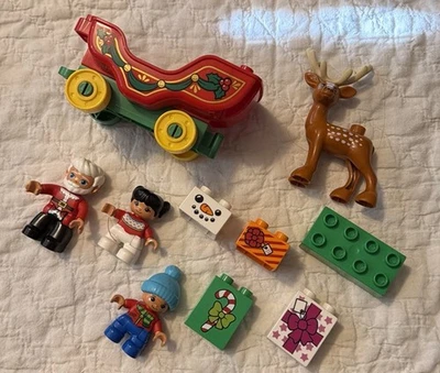 Lego Santa's Sleigh plus winter pieces - Image 1 of 4