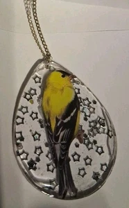 Fringuello giallo uccellino in resina, ciondolo fatto a mano - Foto 1 di 7