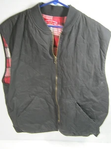 Marlboro Country Store Reversible Vest Black Mens Full Zip Red Plaid Ranch Warm - Picture 1 of 11