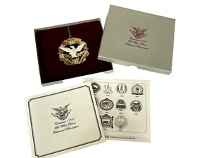 1998 White House Historical Association Christmas Ornament w/ box - Picture 1 of 4