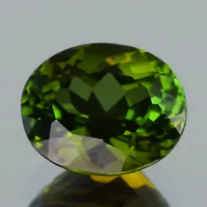 Video 2,20 quilates Nigeria Turmalina Natural VVS Vivo Tono Verde Amarillento GM1326 - Imagen 1 de 2