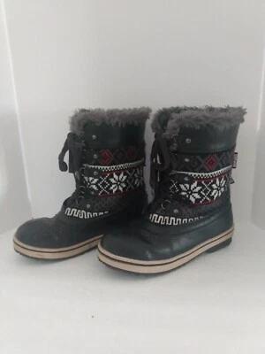 Mukluks Women's size 8 Black Winter Boots Lace Up Aztec Geometric Print Faux Fur - Image 1 of 4