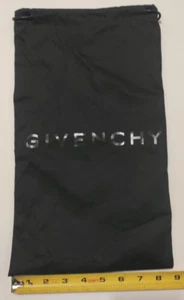 Authentischer Givenchy schwarzer Baumwoll-Staubbeutel mit Kordelzug gefüttert in weiß 81/2” x 141/2” - Bild 1 von 12