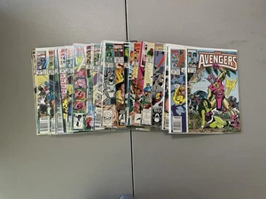 Marvel Comics Lot Of 21 Avengers Comic Books!  HTF Covers - Picture 1 of 8