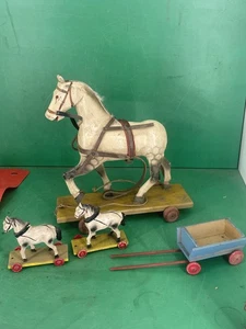 8/16/1021 Holzspielzeug Nachziehspielzeug Holzpferd 3x alt !!! - Bild 1 von 10