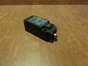 Telemecanique XCK-P..H44 limit switch - Picture 1 of 3