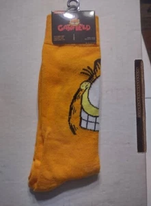 GARFIELD the Cat - Men's crew socks - size 6-12 - NWT - FREE SHIPPING - Picture 1 of 1