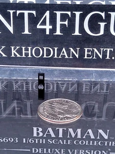 Hot Toys MMS693 DC 1989 BATMAN 1/6 action Figure's Batmobile Remote Control Only - Picture 1 of 5